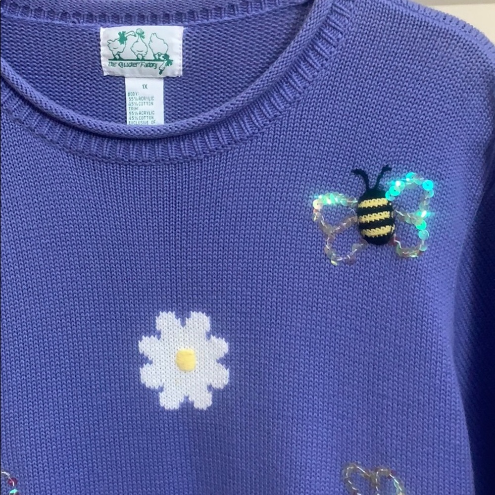 QF lavender short sleeve sweater-bees & daisies 1X